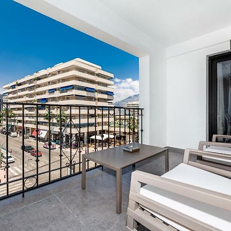 By Riva - Luxurious, Exclusive 2 Bedroom Apt Inside Puerto Banus Marbella Kültér fotó