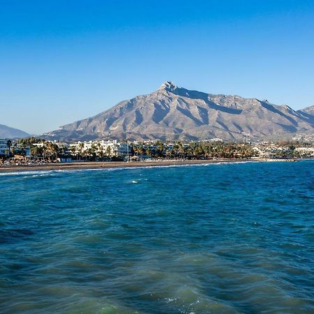 By Riva - Luxurious, Exclusive 2 Bedroom Apt Inside Puerto Banus Marbella Kültér fotó